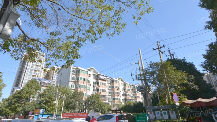 阳光小区外景图