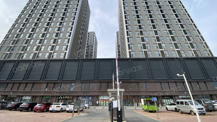 新南站城市广场外景图