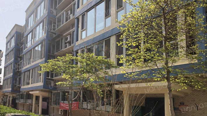 饶河公寓外景图