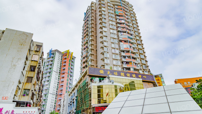 和园大厦外景图