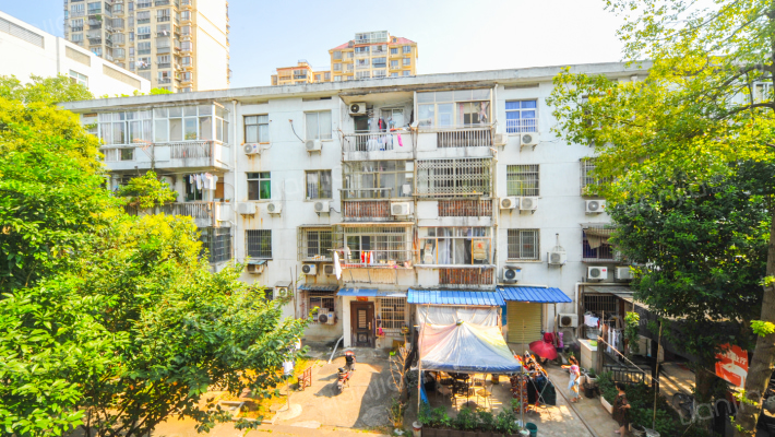 江西广播电视大学宿舍外景图