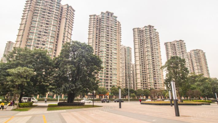 雅居乐雅湖半岛外景图