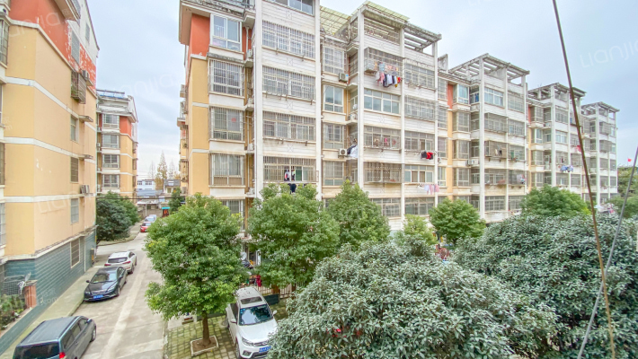 怡园小区东区外景图