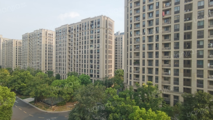 紫瑞华庭外景图