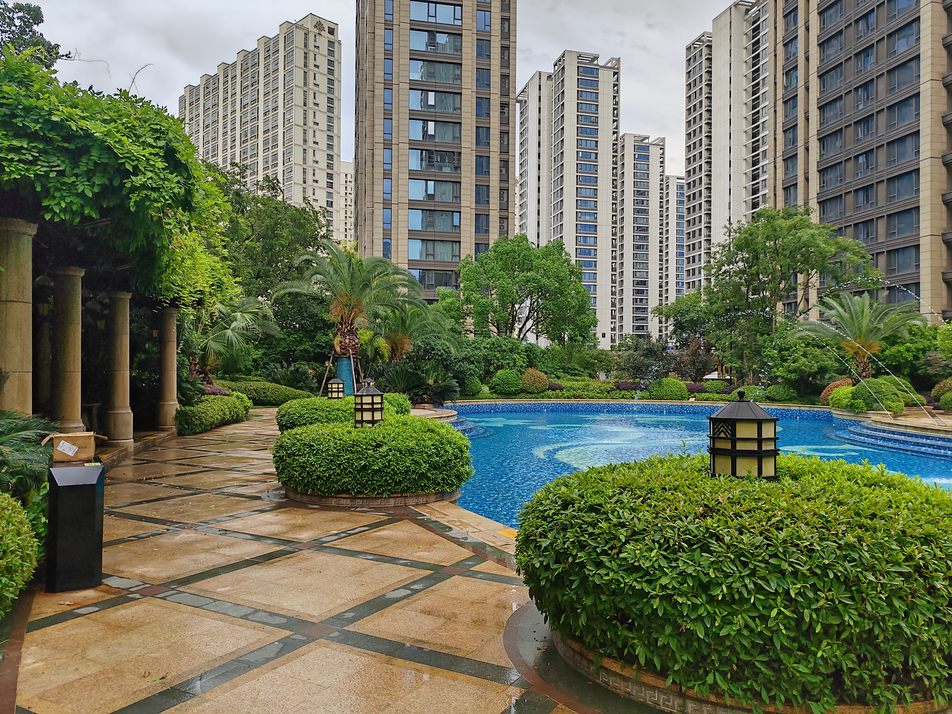 金色江南小区实景 4