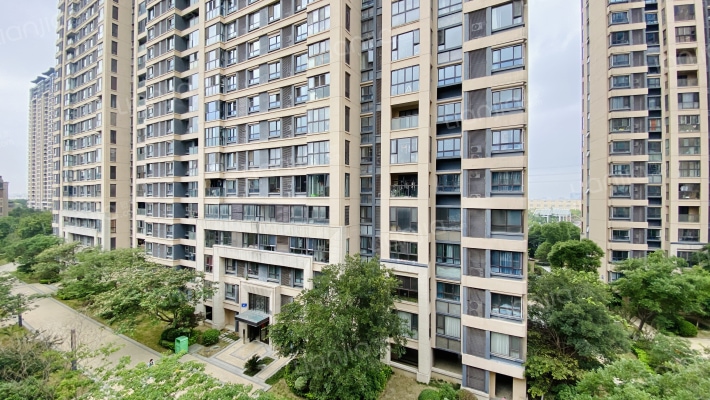 蓝光雍锦园外景图