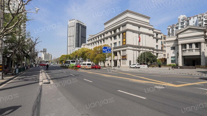 中亚公寓外景图