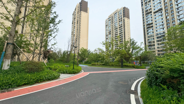 世茂璀璨天城外景图