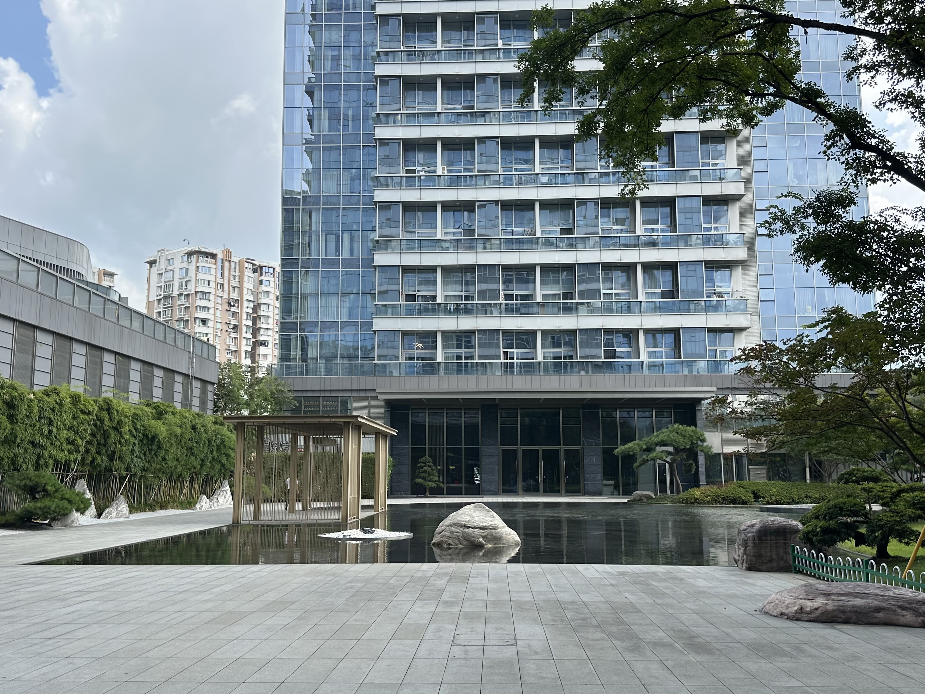 Starry City compound photo 7