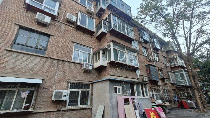 环保局宿舍外景图