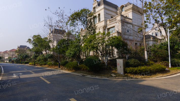 世茂龙湾四期外景图