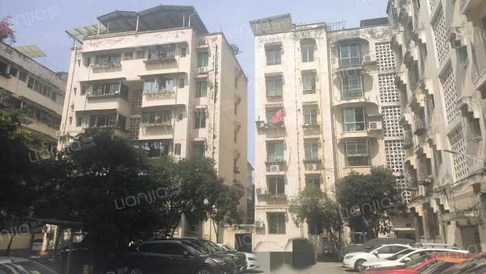 龙胜花园外景图