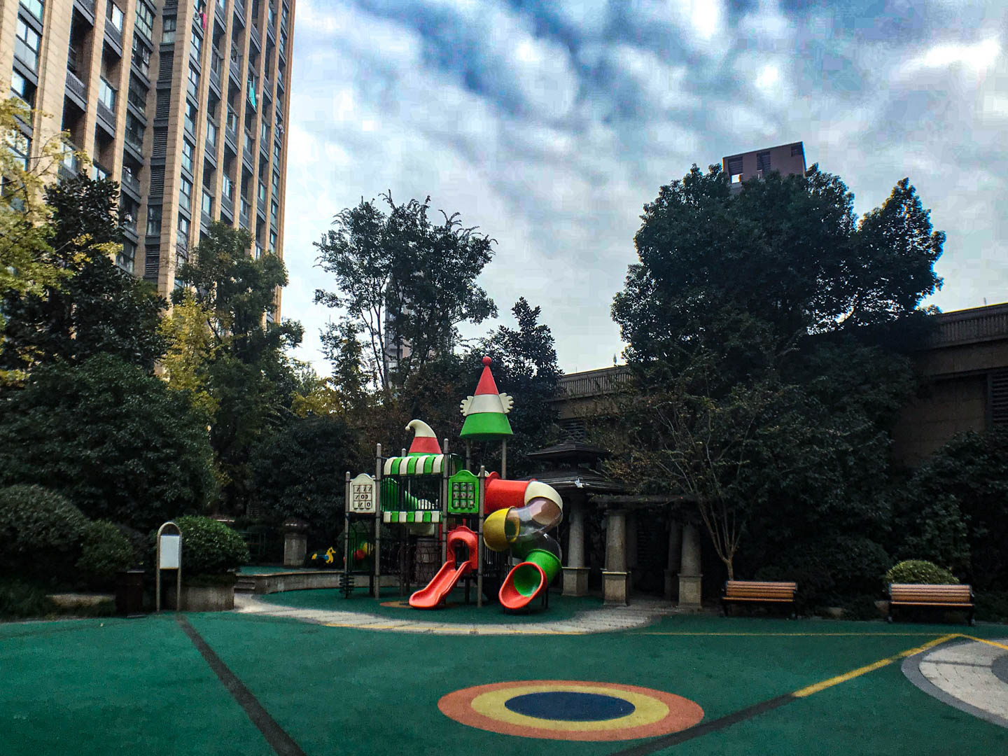 吉祥半岛小区实景 16