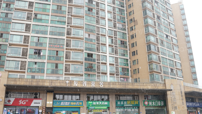 新世界广场外景图