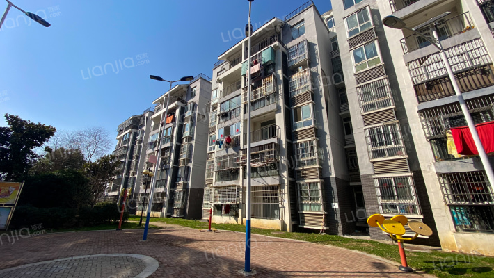 建材三厂生活小区外景图