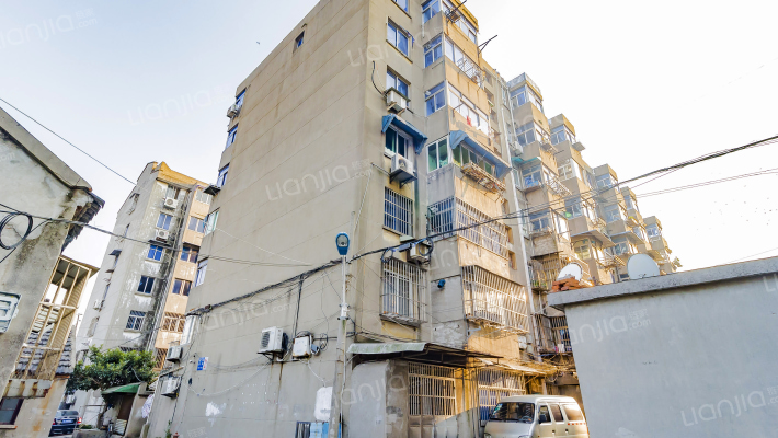 登云新村外景图