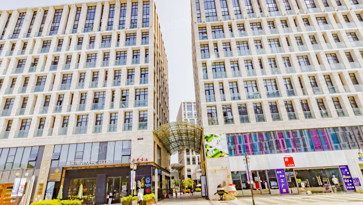 北岸财富中心外景图