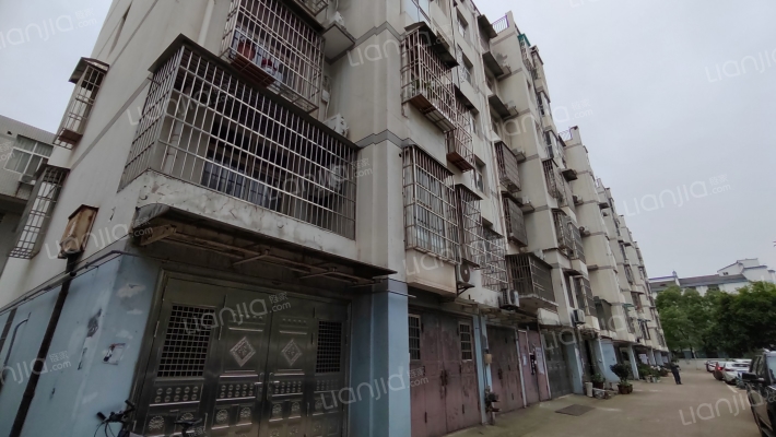 江夏区民政局集资房外景图