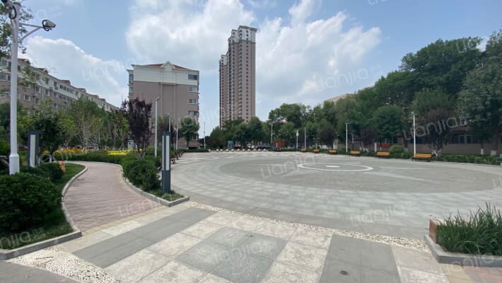 中铁十八局集团东区外景图