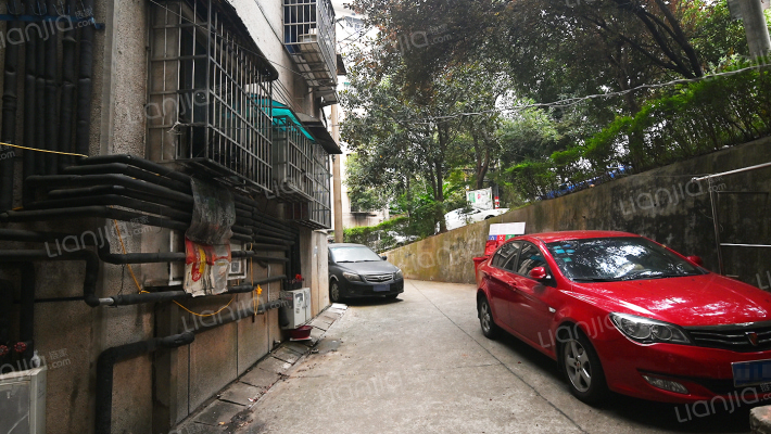 德雅路华昌宿舍外景图