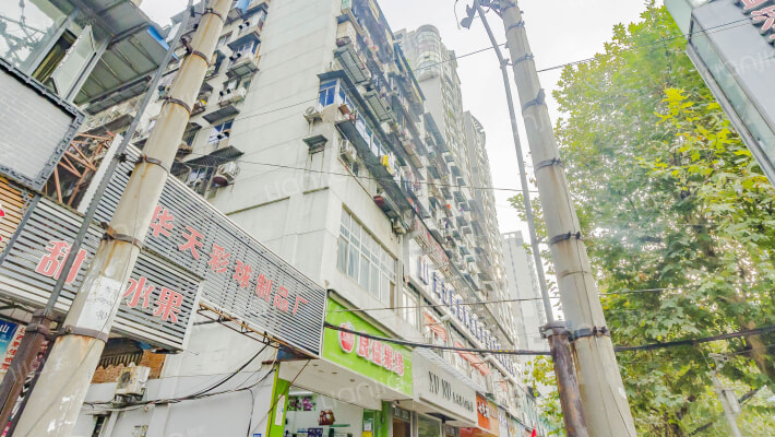 六合公寓外景图