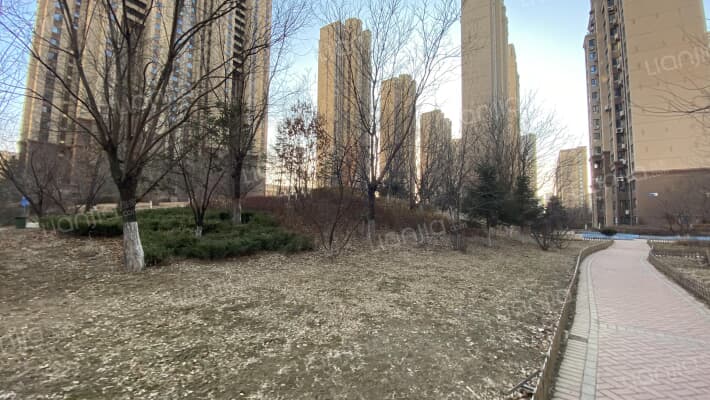 中海城阿尔卑斯外景图