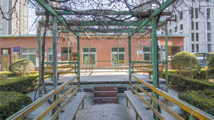 广兴航海花城外景图