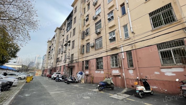 五里墩邮政小区外景图