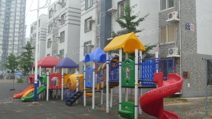 连心园西区外景图