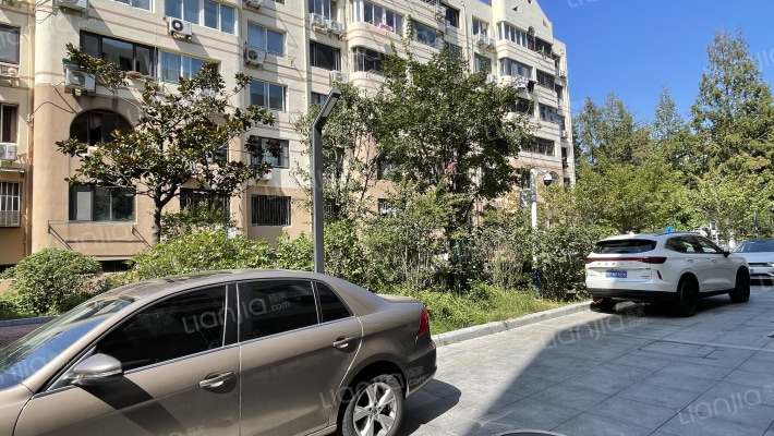 风管委宿舍外景图