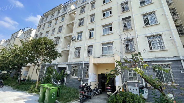 中心花园外景图