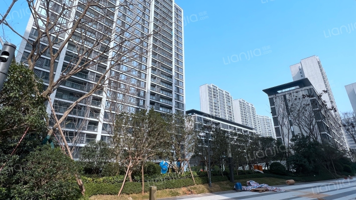 中海阅麓山外景图