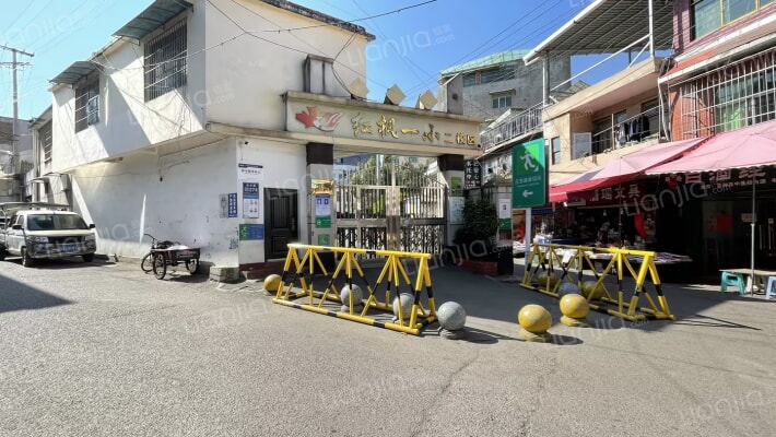 水务局宿舍外景图