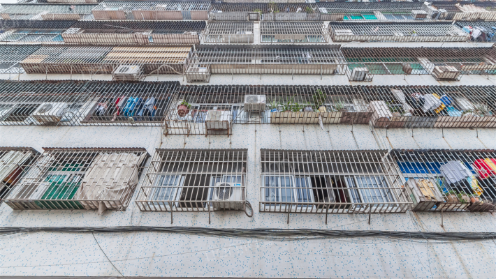 齐东威力宿舍外景图