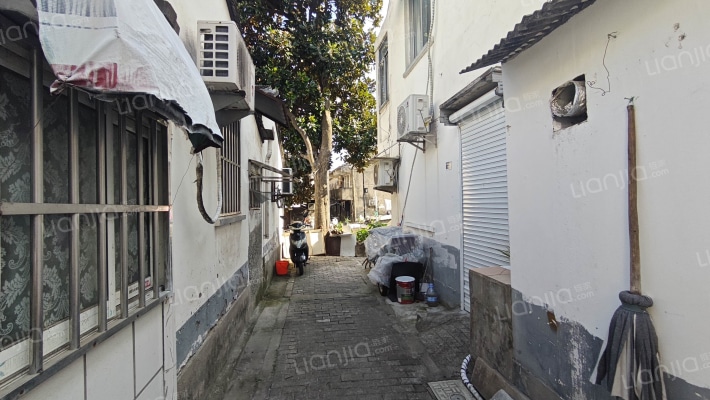 西信记里11号外景图