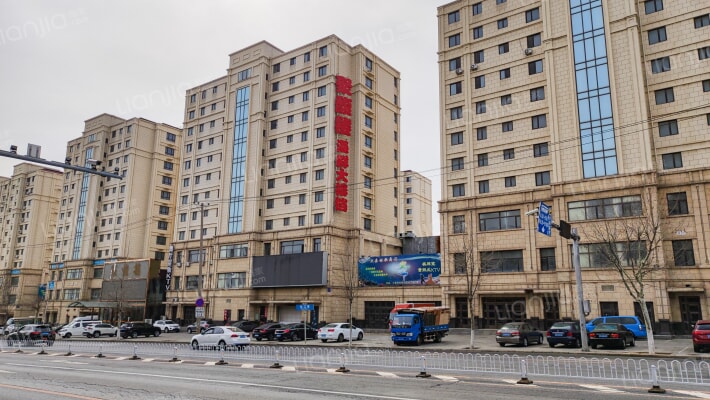 中裕金街广场外景图