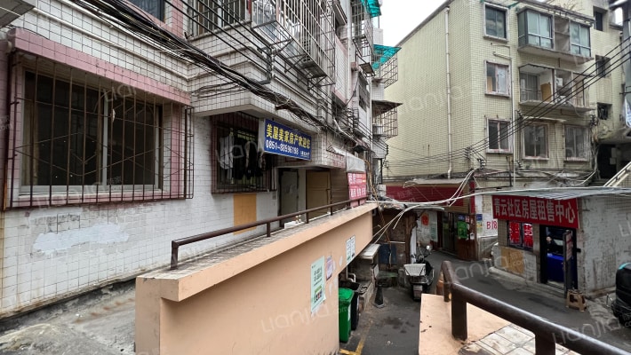 青云路95号外景图