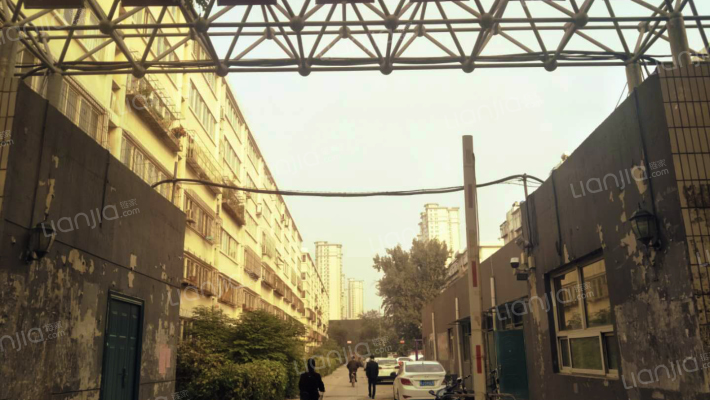 省二建宿舍外景图