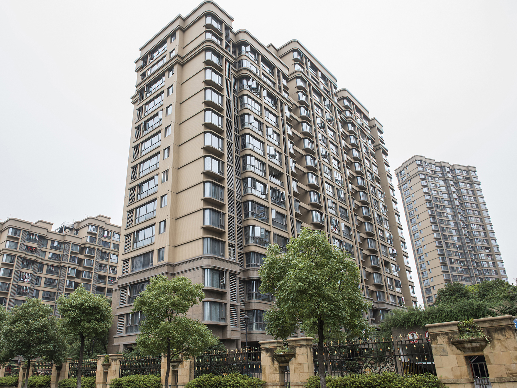 Dong Run Feng Hua compound photo 13