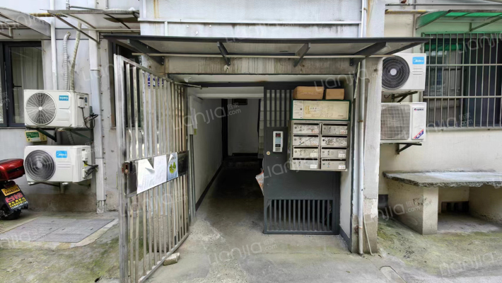 邮电路16-38号外景图