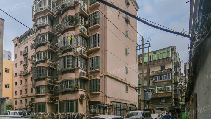 新龙基广场外景图