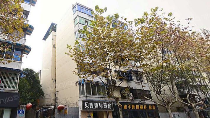 槐树街39号外景图