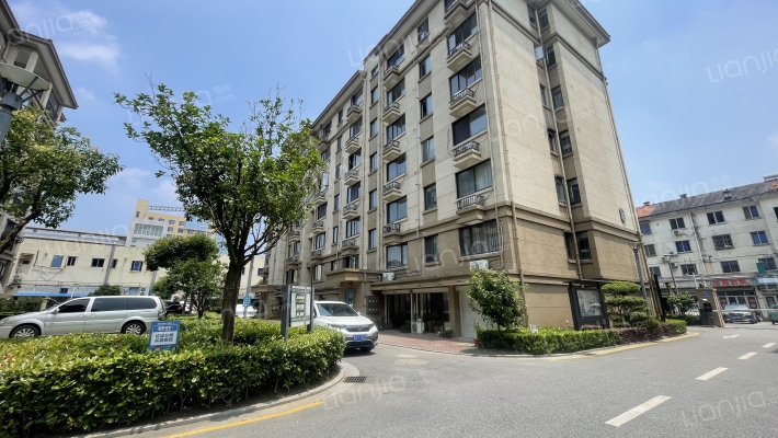 金泰芝溪阁外景图