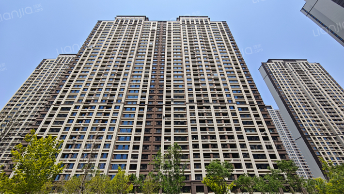 万达体育新城外景图