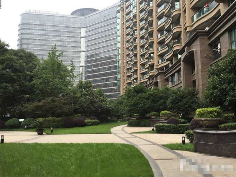EAC compound photo 19