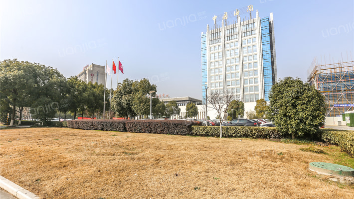 海关大楼外景图