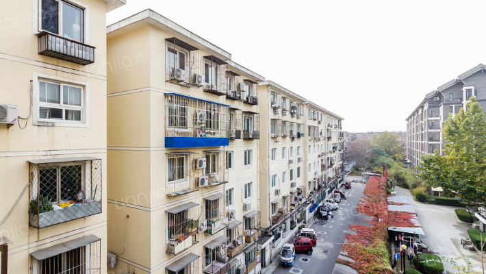 三四零一小区外景图