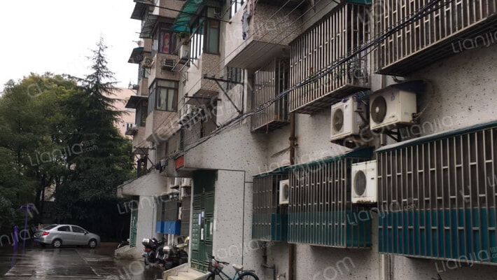 隆昌路696弄外景图