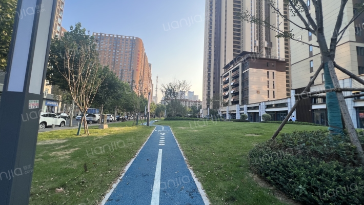 南山纵横滨江时代外景图