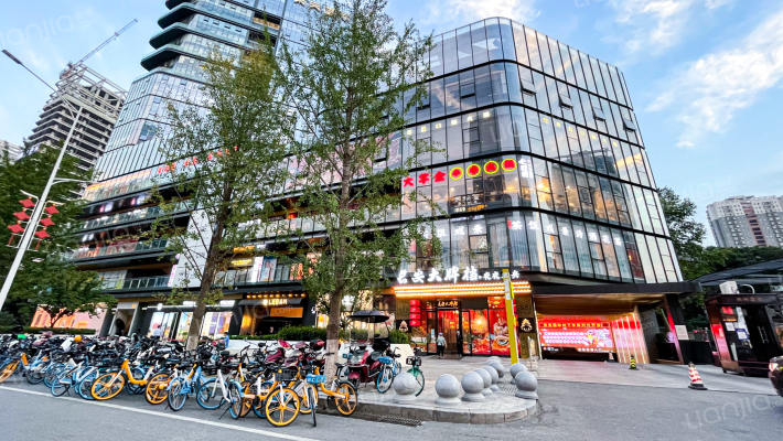 赛高广场外景图